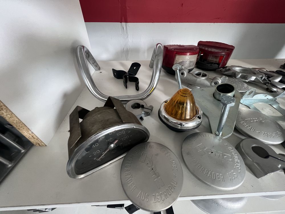 Duzo Czesci MZ Trophy Jaskółka ETZ 250 DDR Calosc