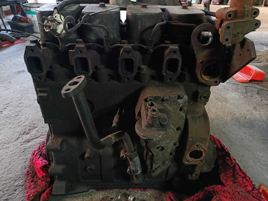 Silnik Cummins 4T - 390 Case koparko ładowarka