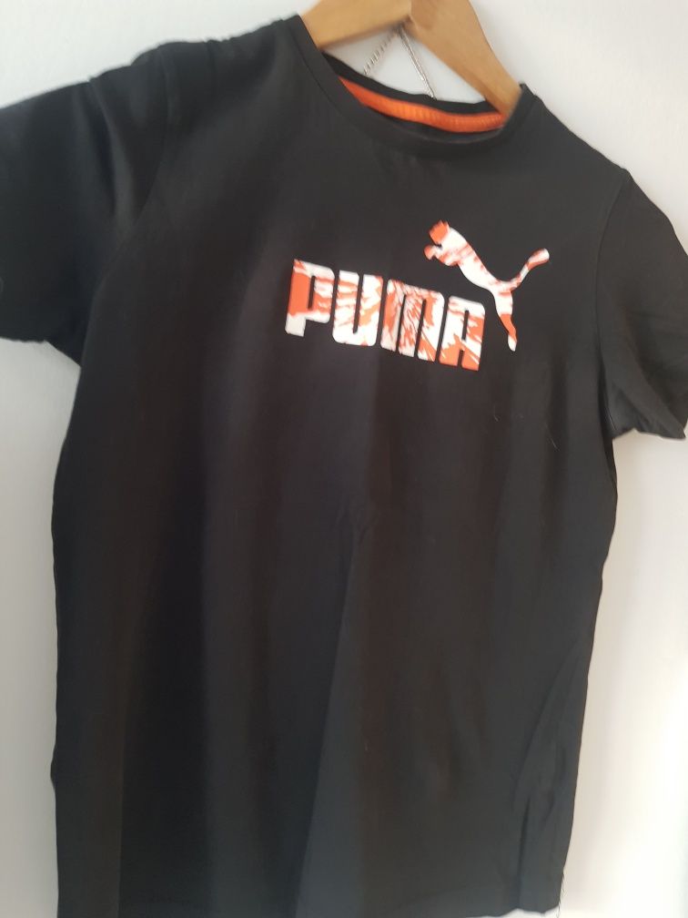 Czarny t-shirt z pomarańczowym logo rozmiar 36 Puma