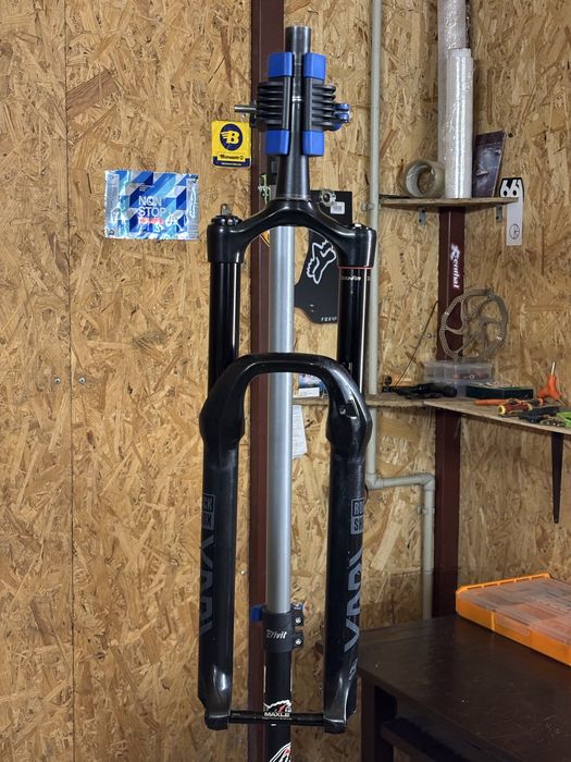Вилка Rock Shox Yari RC 29" 160mm Debon Air, Zeb, Lyrik, Pike, Fox