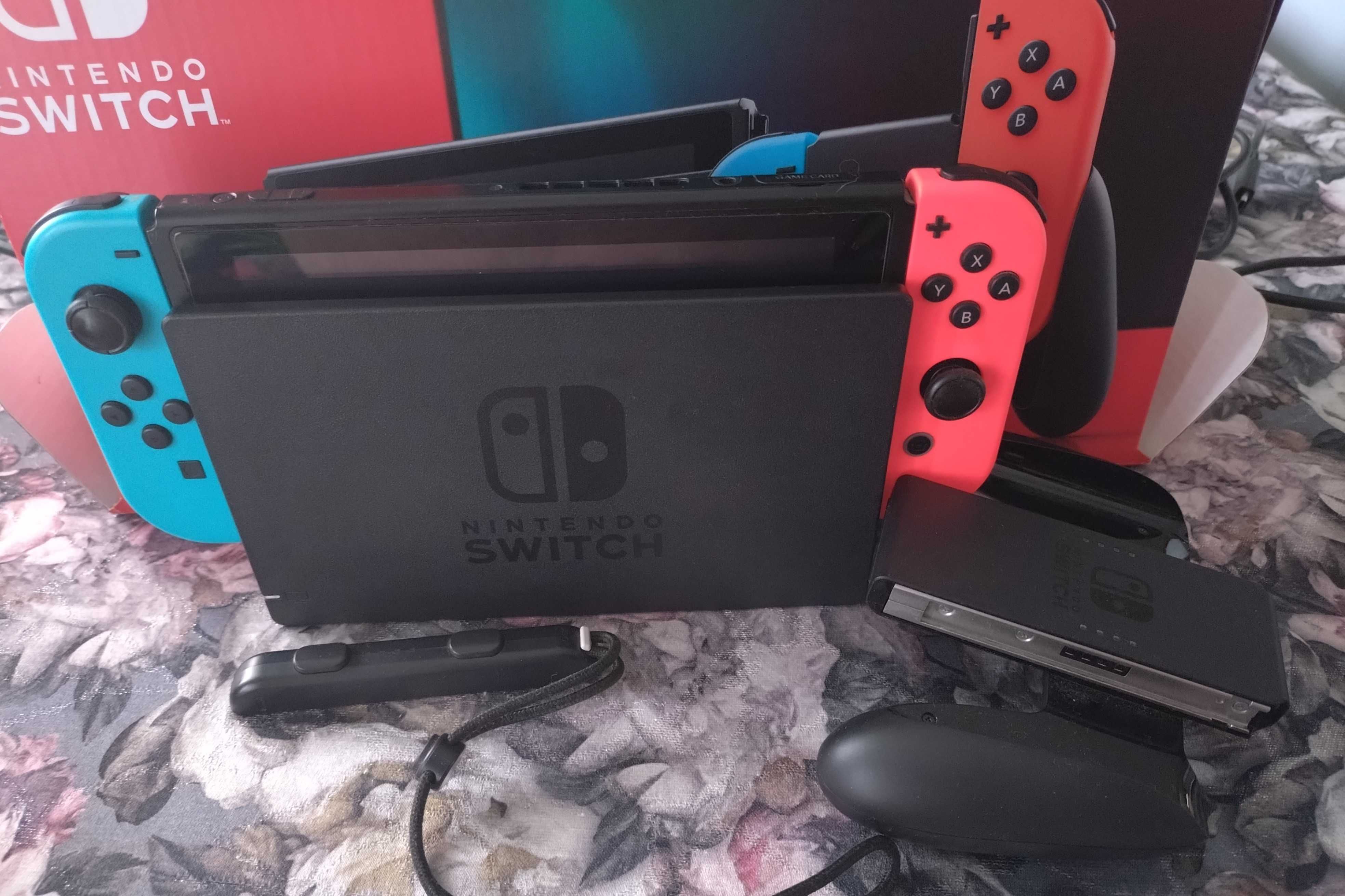 Konsola NINTENDO Switch + Joy-Con Niebiesko-czerwony