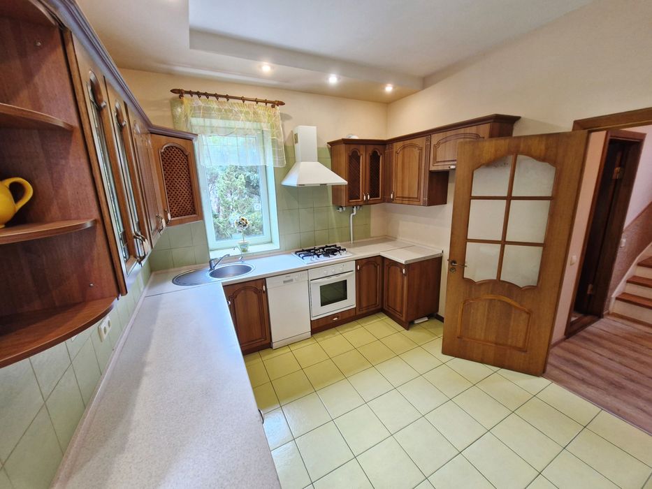 Продам шикарный дом с ремонтом на Клочко, Левый берег