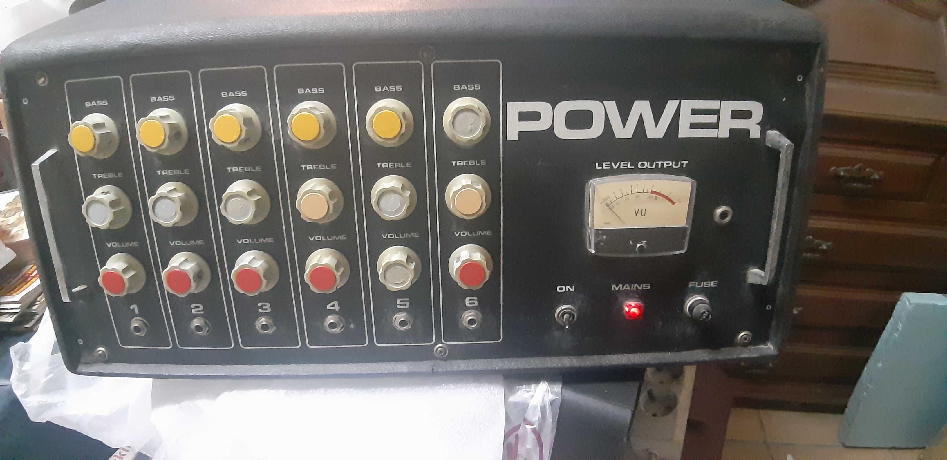 Amplificador Vintage 250 Watts