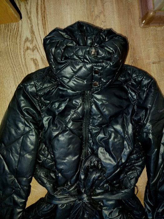 Куртка чорна глянцева стьобана Calvin Klein М.