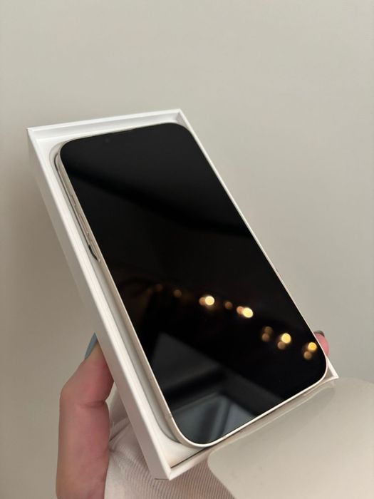 apple iPhone 13 256GB 6.1" Biały + dodatki