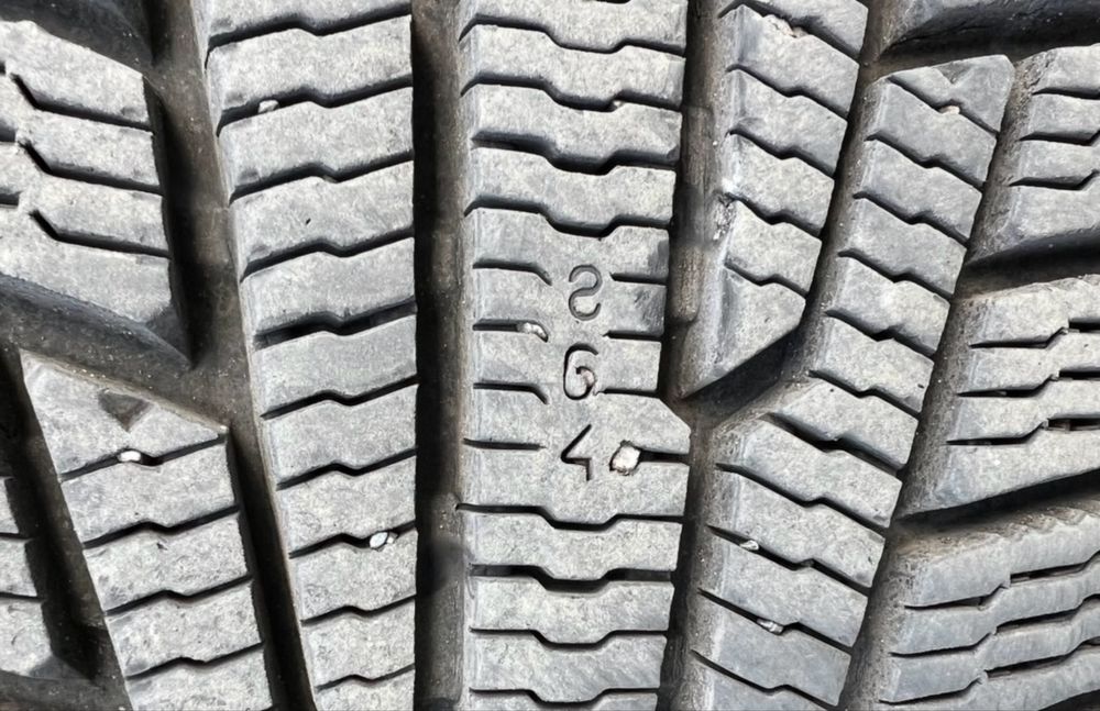 шины Nokian Nordman RS2 ЗИМА 215/55 R16 - як НОВИ - 4 шт