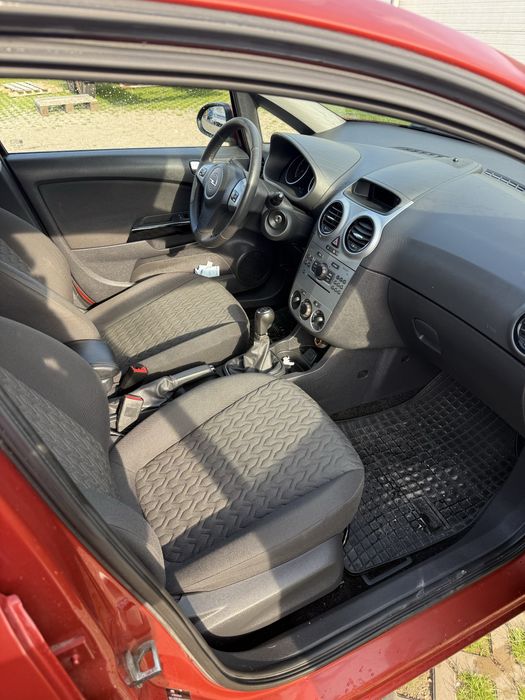 Opel Corsa D 2013r. 1.2 benzyna