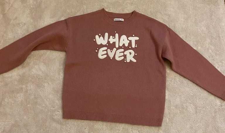Sweter brązowy RESERVED z aplikacją WHATEVER dla dziewczynki 140