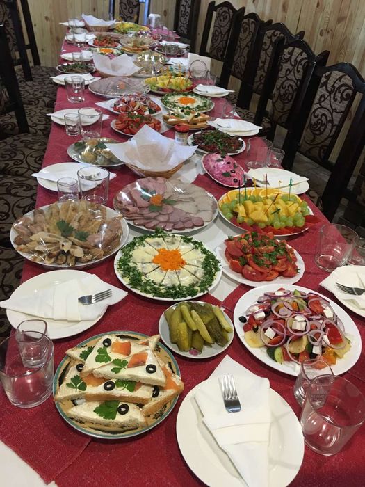 Поминальні обіди.(Їжа)(Еда),корпоратив,ювілеї, кейтеринг,Виїзна кухня