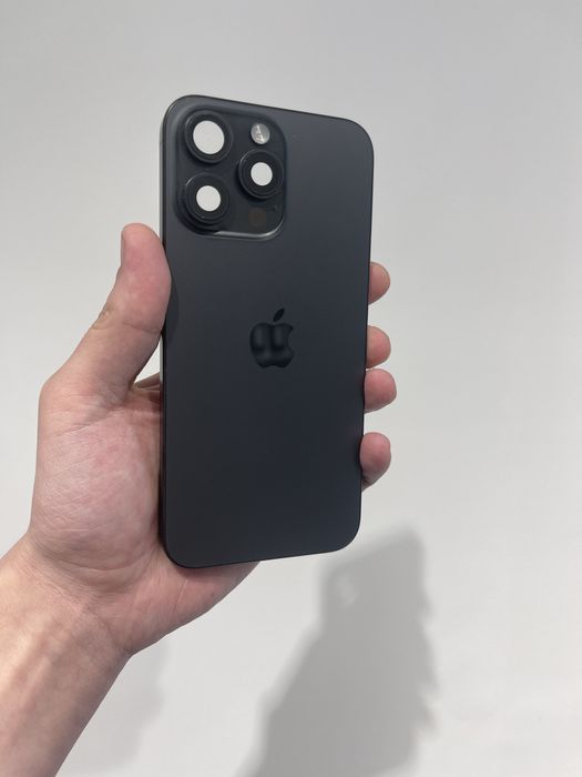 Оригінальний корпус для iPhone 15 Pro Max Black Titanium
