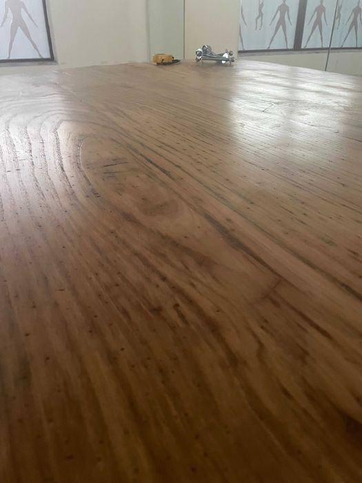 Mesa de Cozinha em Castanho