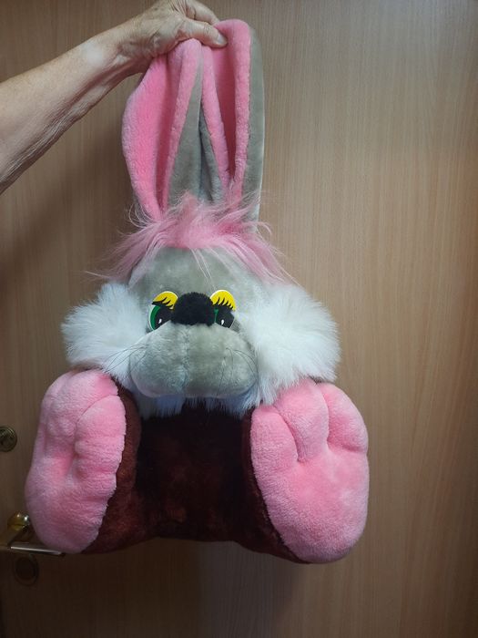 Большая мягкая игрушка заяц