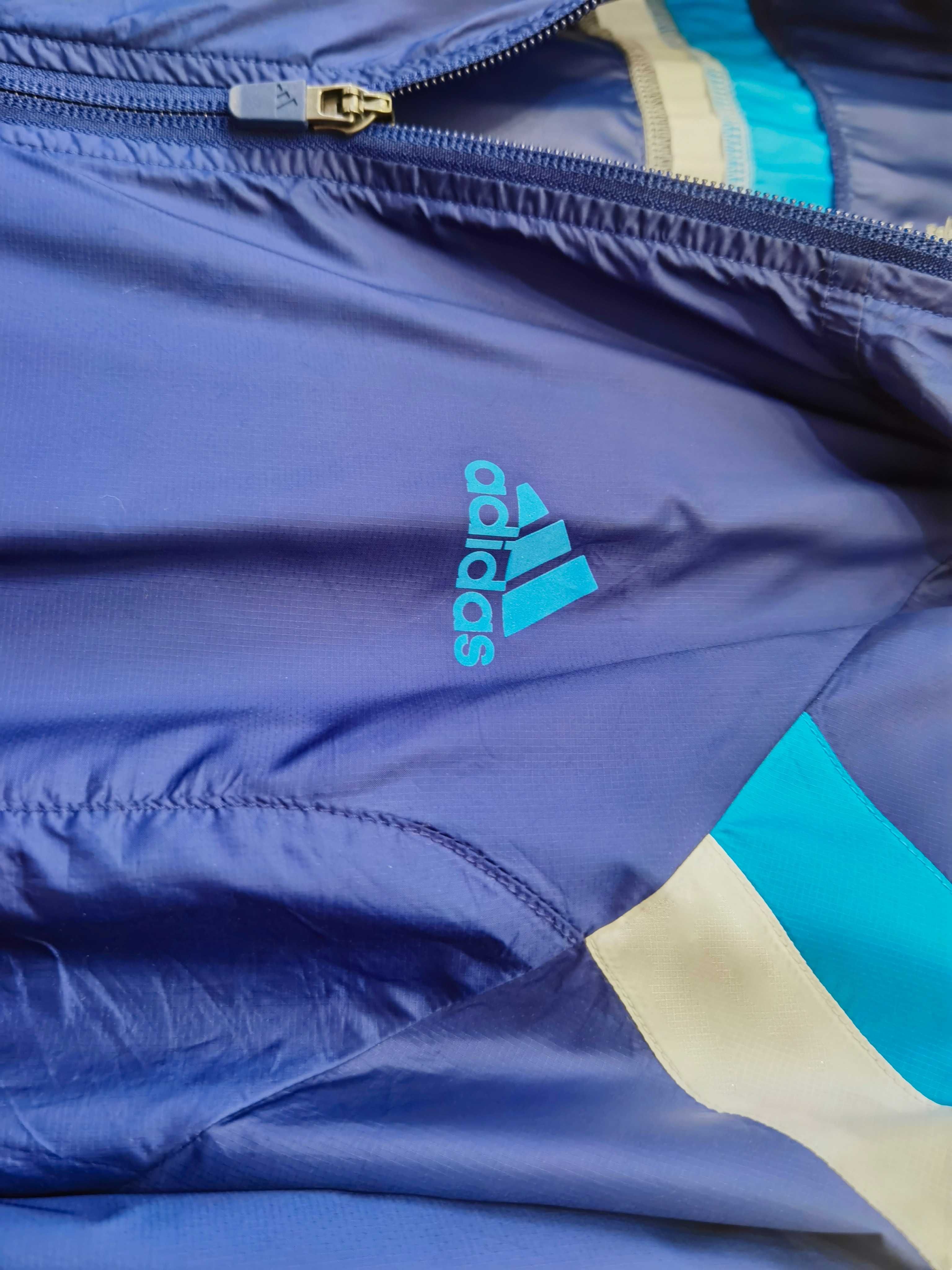 Куртка ветровка Adidas с капюшоном размер M оригинал
