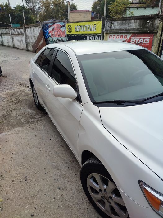 Продам Toyota Camry 40 рестайлинг 2011 года