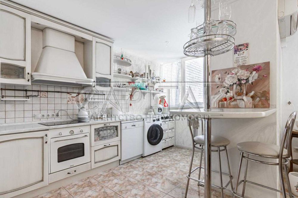 Продажа Квартира  пр-т Владимира Ивасюка, Оболонь