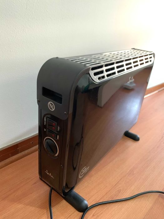 JATA - Aquecedor/Convector 2000W com Turbo Negro C214T