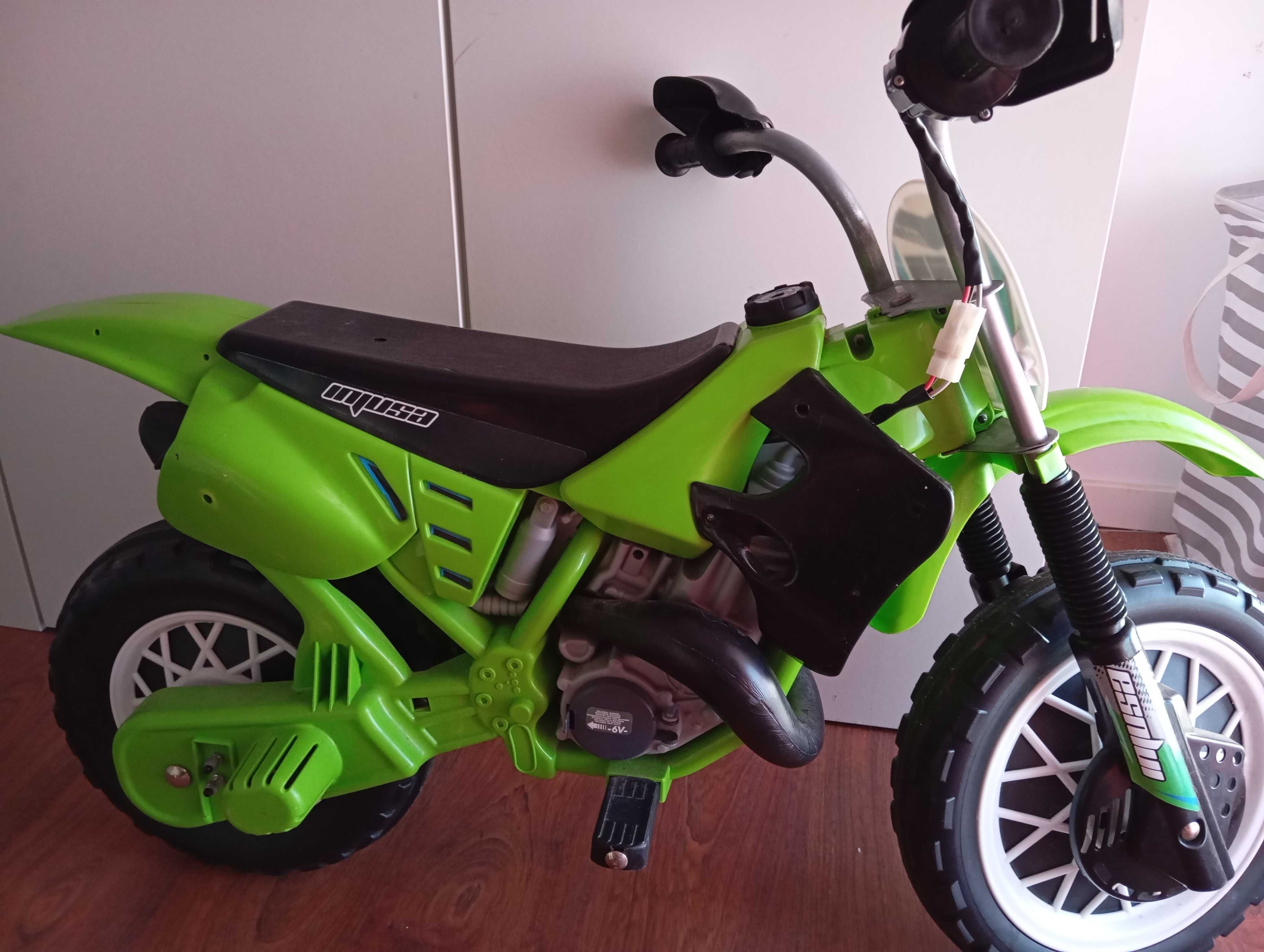 Moto de bateria para criança