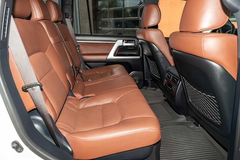 Toyota Land Cruiser      2019