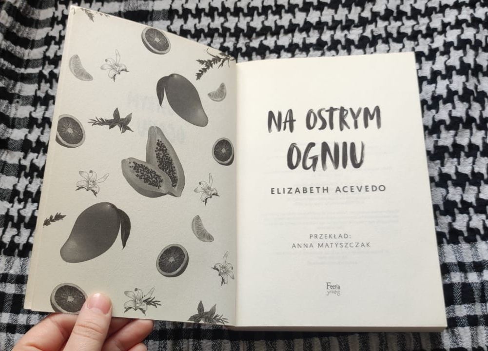 Elizabeth Acevedo - Na ostrym ogniu