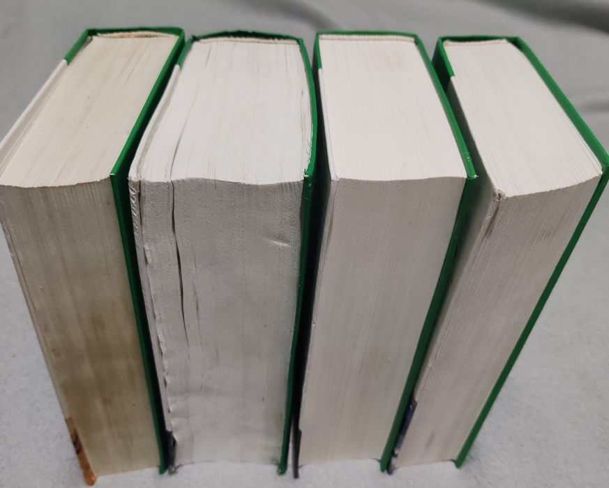 Комплект книг із серії "Отцьі основатели". "Весь Бульічев" 4книги