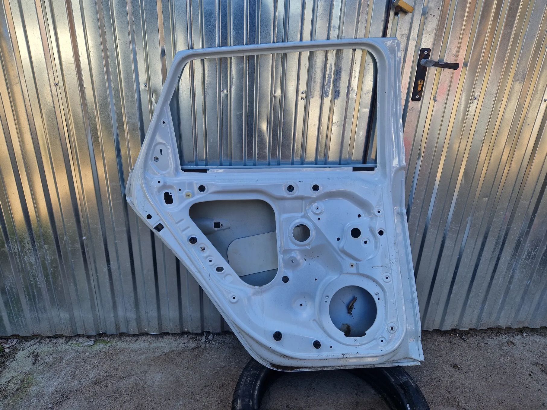 Seat Leon III 3 5F9 Kombi Drzwi lewe Tył