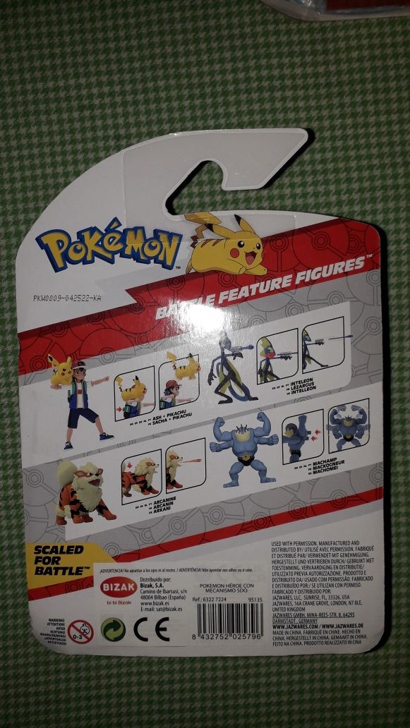 Caixa de boneco ARCANAINE pokemon