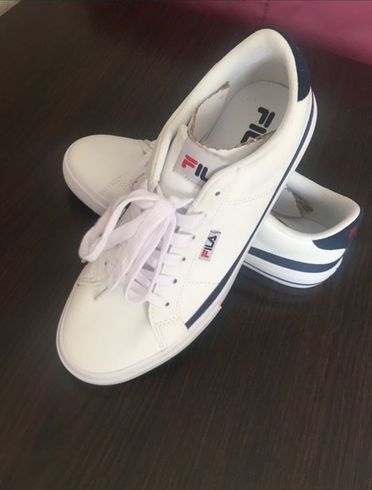 Мужские кожаные кеды кроссовки Fila размер 40