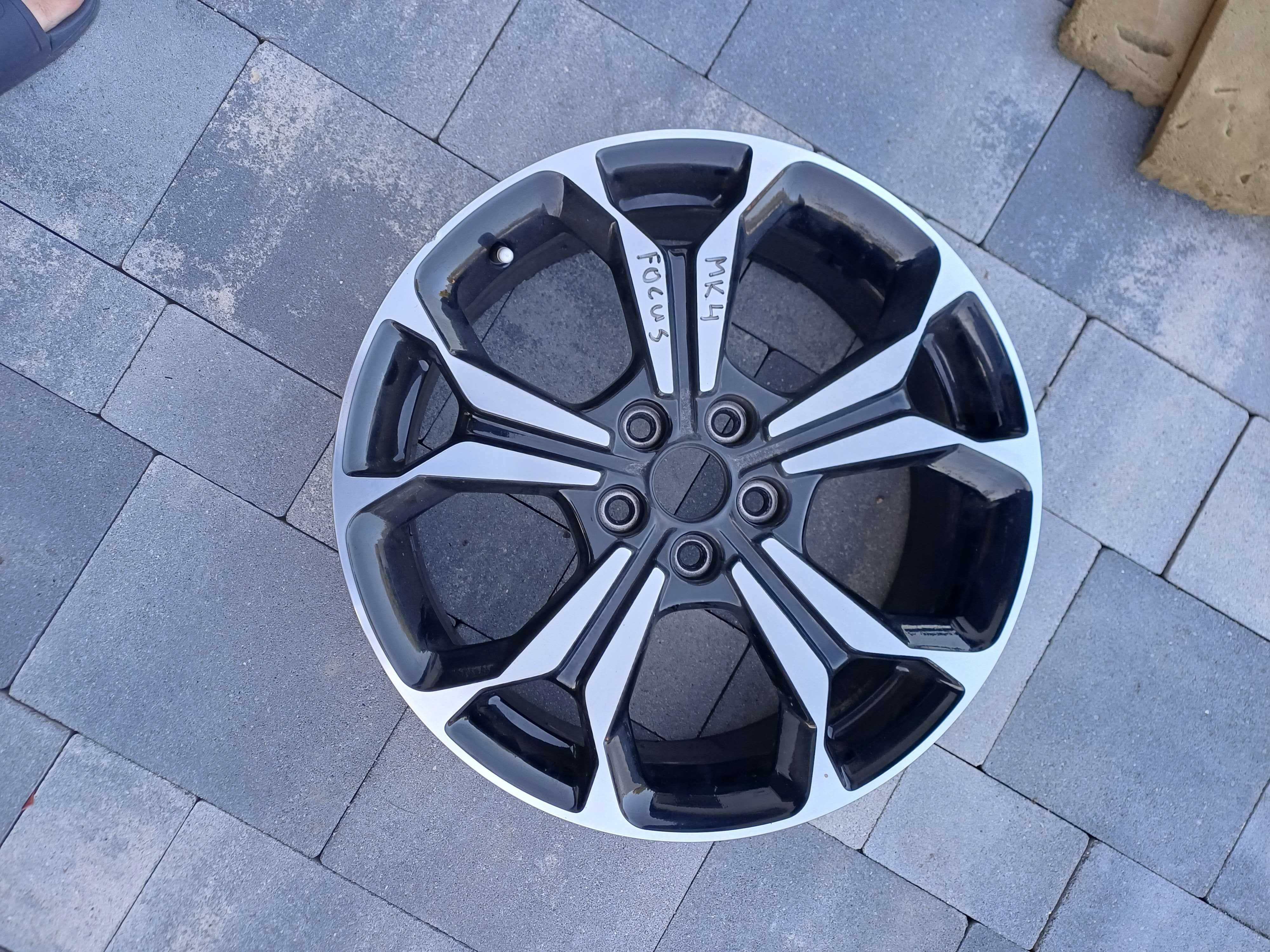 felga aluminiowa ford focus mk4 7j x 18 et 47,5 jx7j-1007-e1a