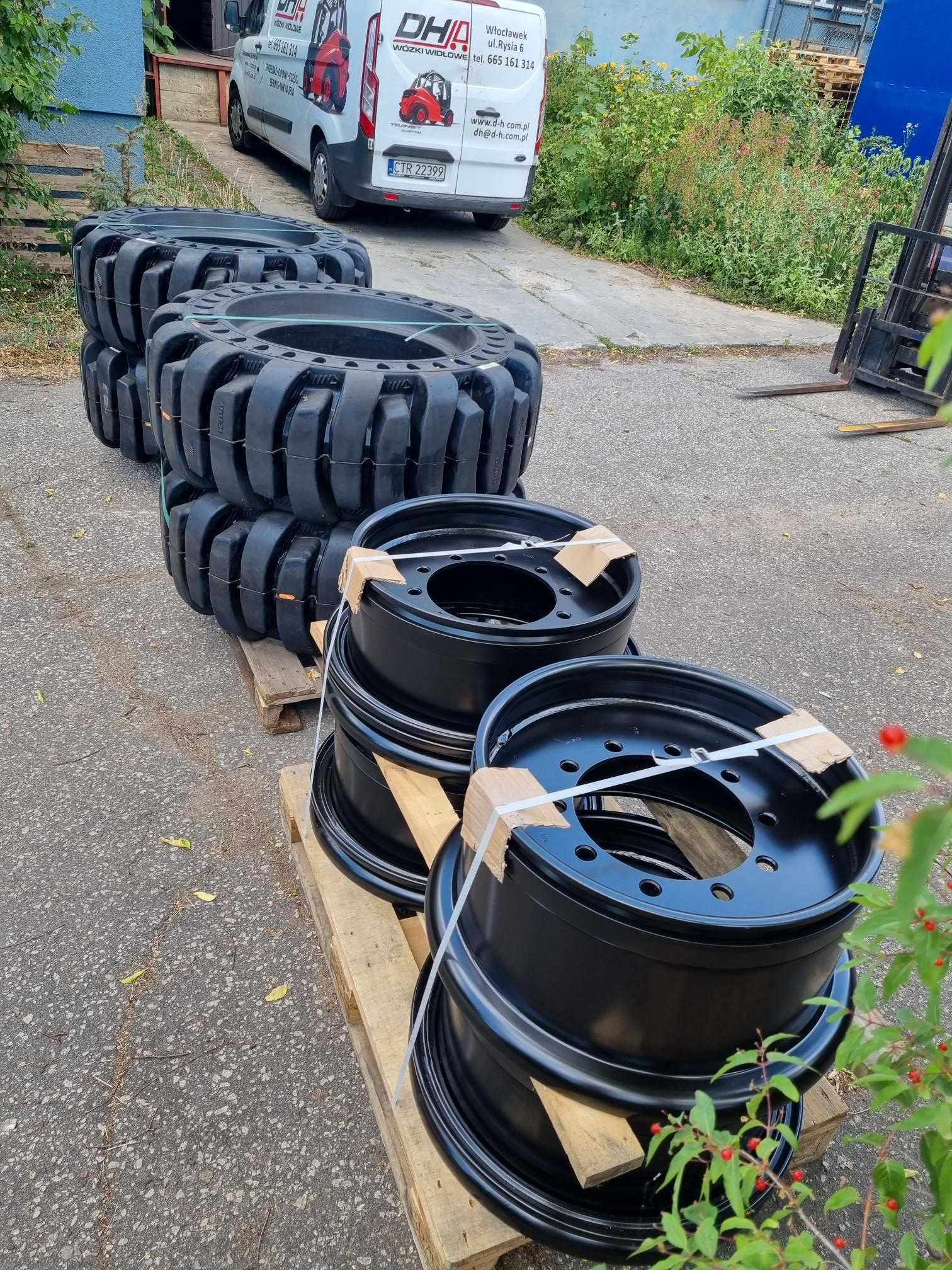 Montaż opon do wózków widłowych na prasie hydraulicznej do 24 cali