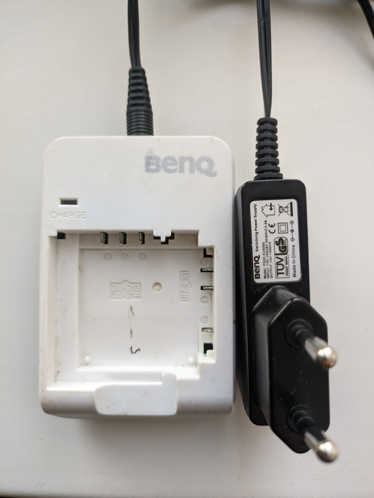 Оригінальна зарядка BENQ DLC-08 для аккумуляторів