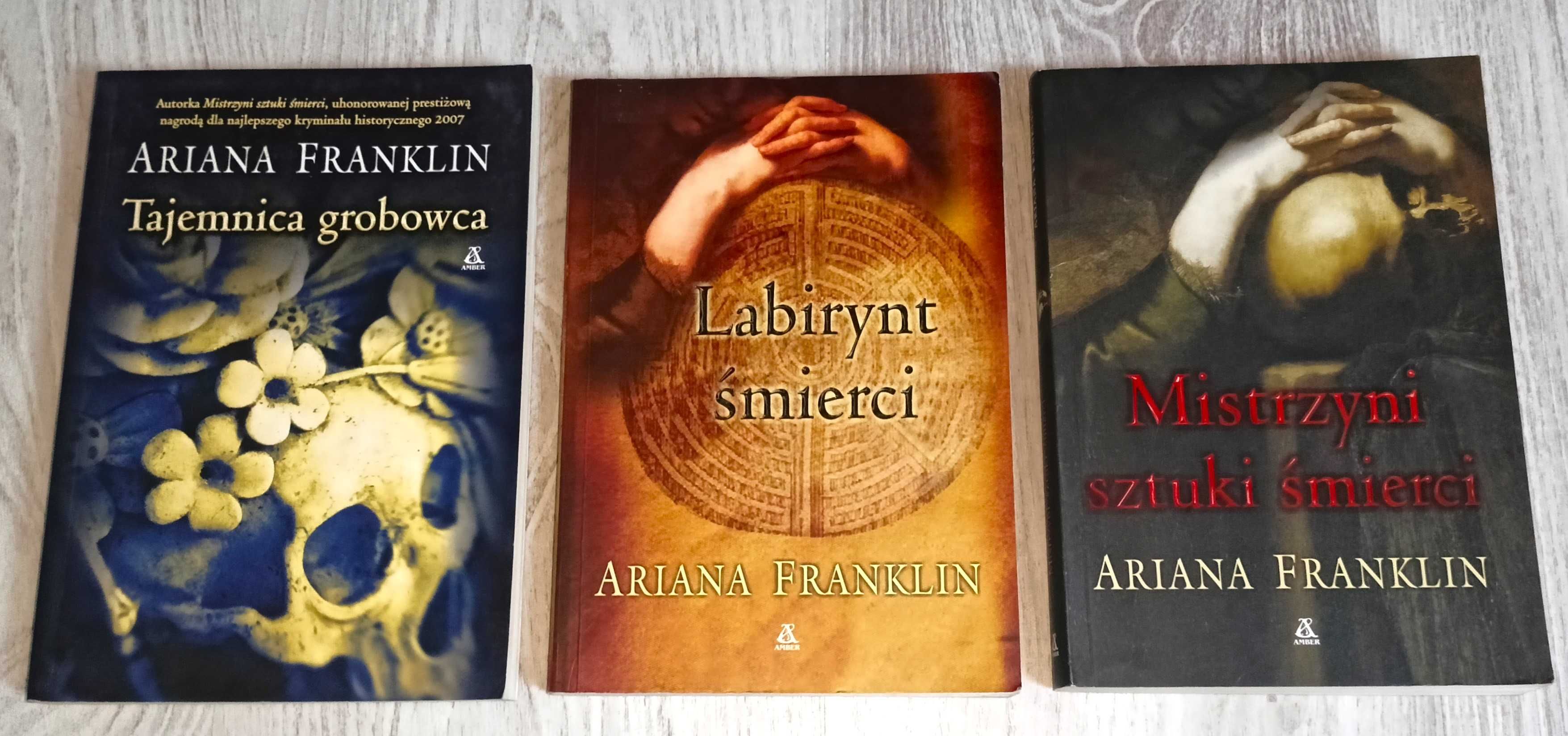 3x Ariana Franklin Labirynt śmierci Mistrzyni sztuki śmierci Tajemnica