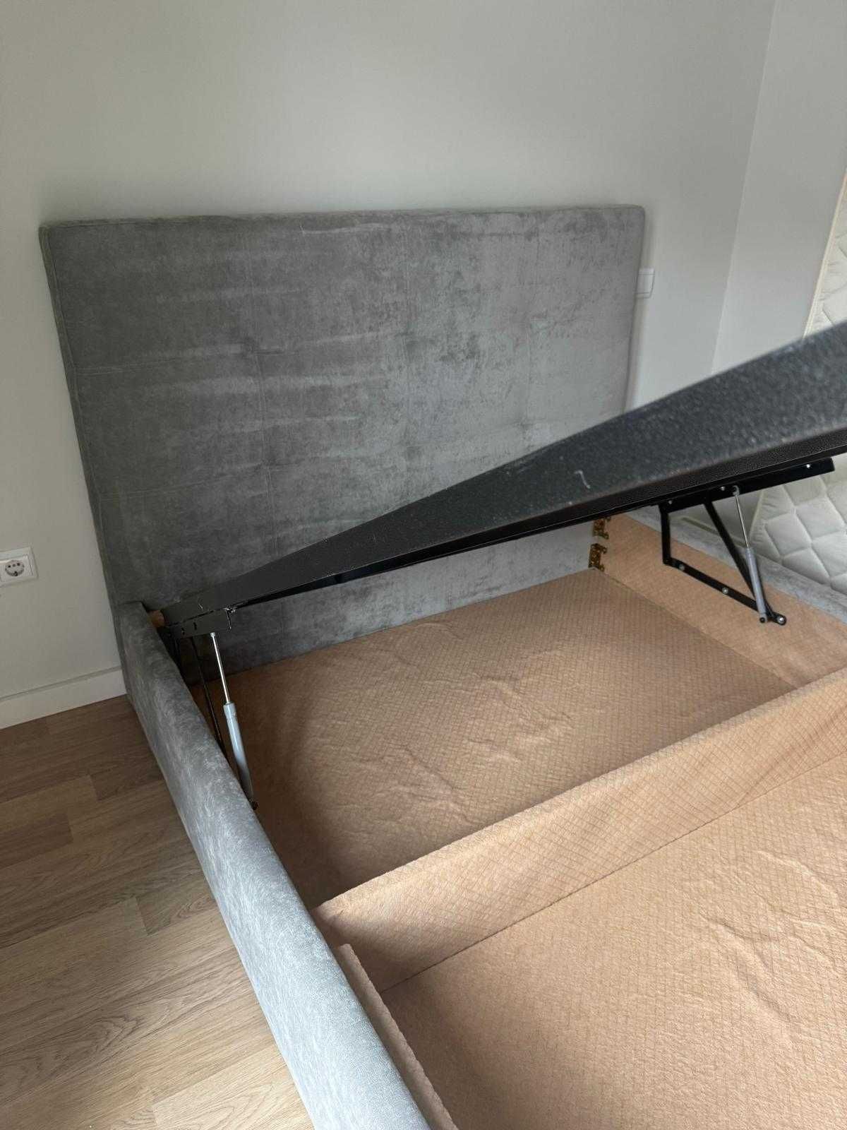 Cama com sommier 140 x 190