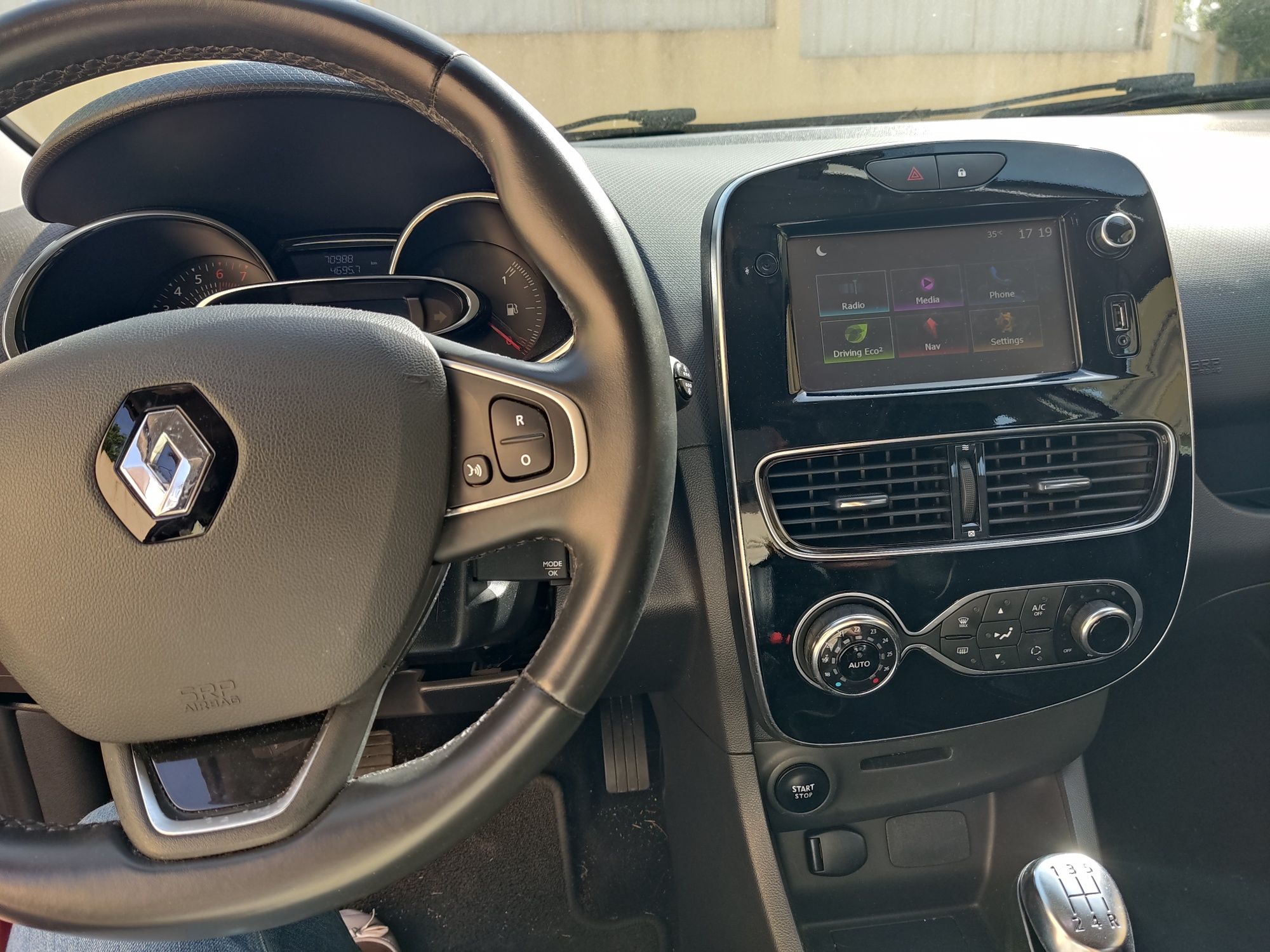 Renault Clio TCE 90cv
