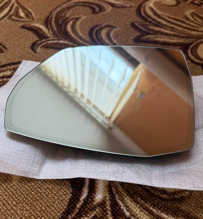 Вкладиш дзеркала лівий на AUDI Q5 SQ5 80A, Q7 4M Aрт: 925-1702-001M