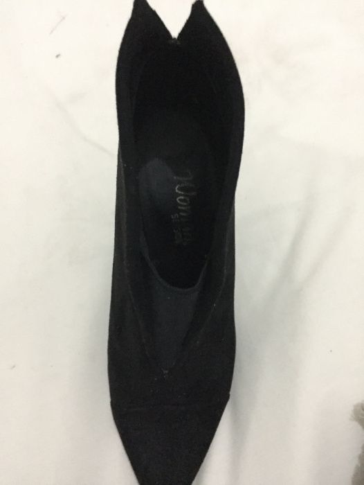 Botas pretas elegantes