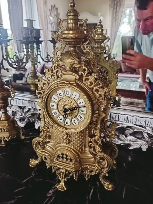 Zegar plus 2 kandelebry