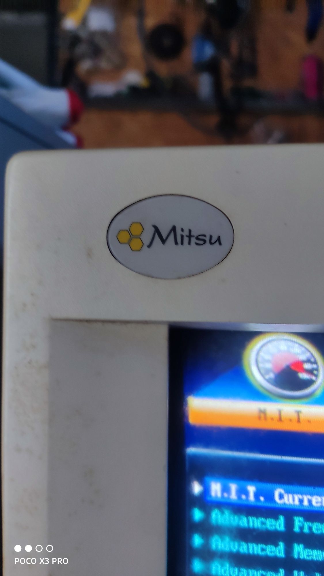Monitor retro mitsu Xdm-2000 rarytas