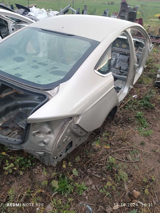 Ćwiartka tył Ford fusion USA mondeo MK5 sedan
