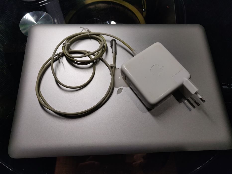 Продам Macboock Pro 13 2011 рік.