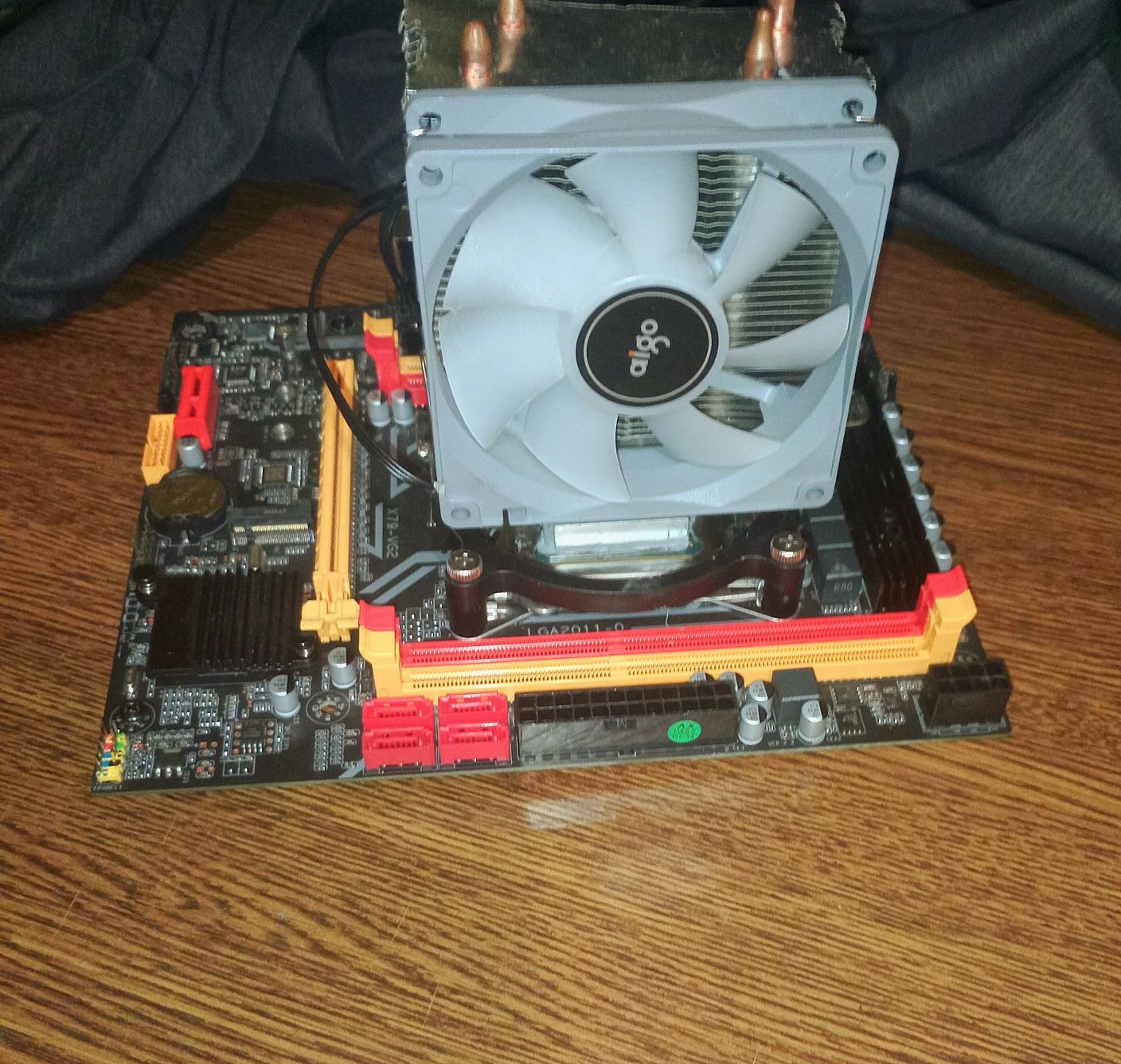 Комплект 2011 Intel Xeon E5-2650 v2 8 ядер