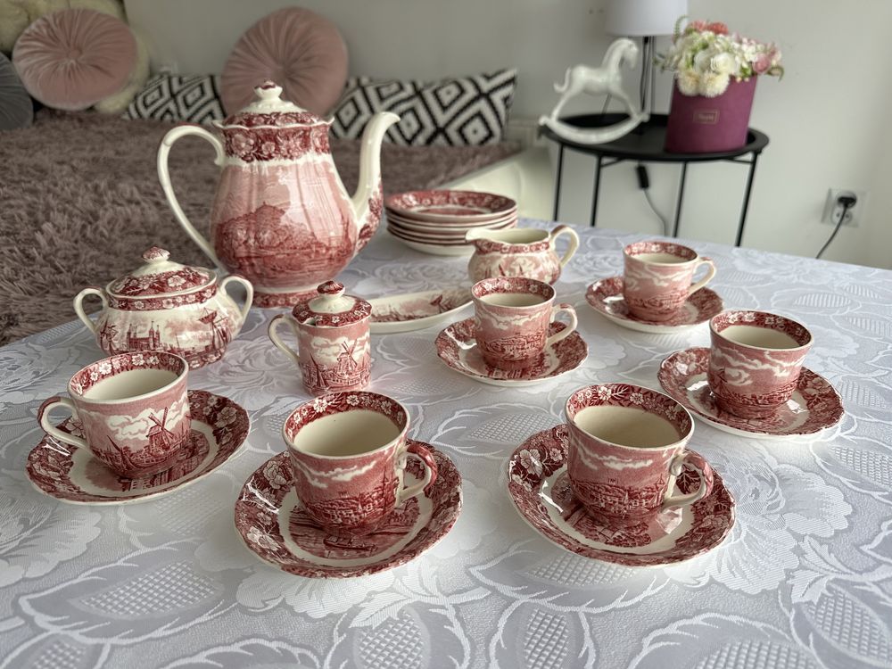 Kawowy zestaw angielskiej porcelany - różowy czerwony