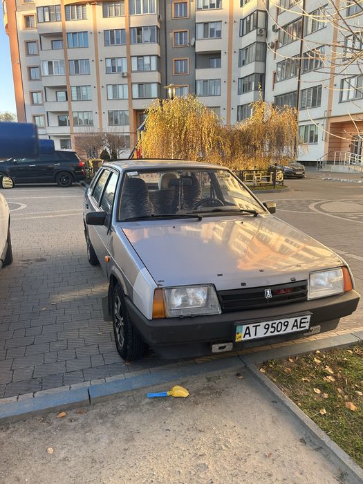 Знаходиться м. Іф