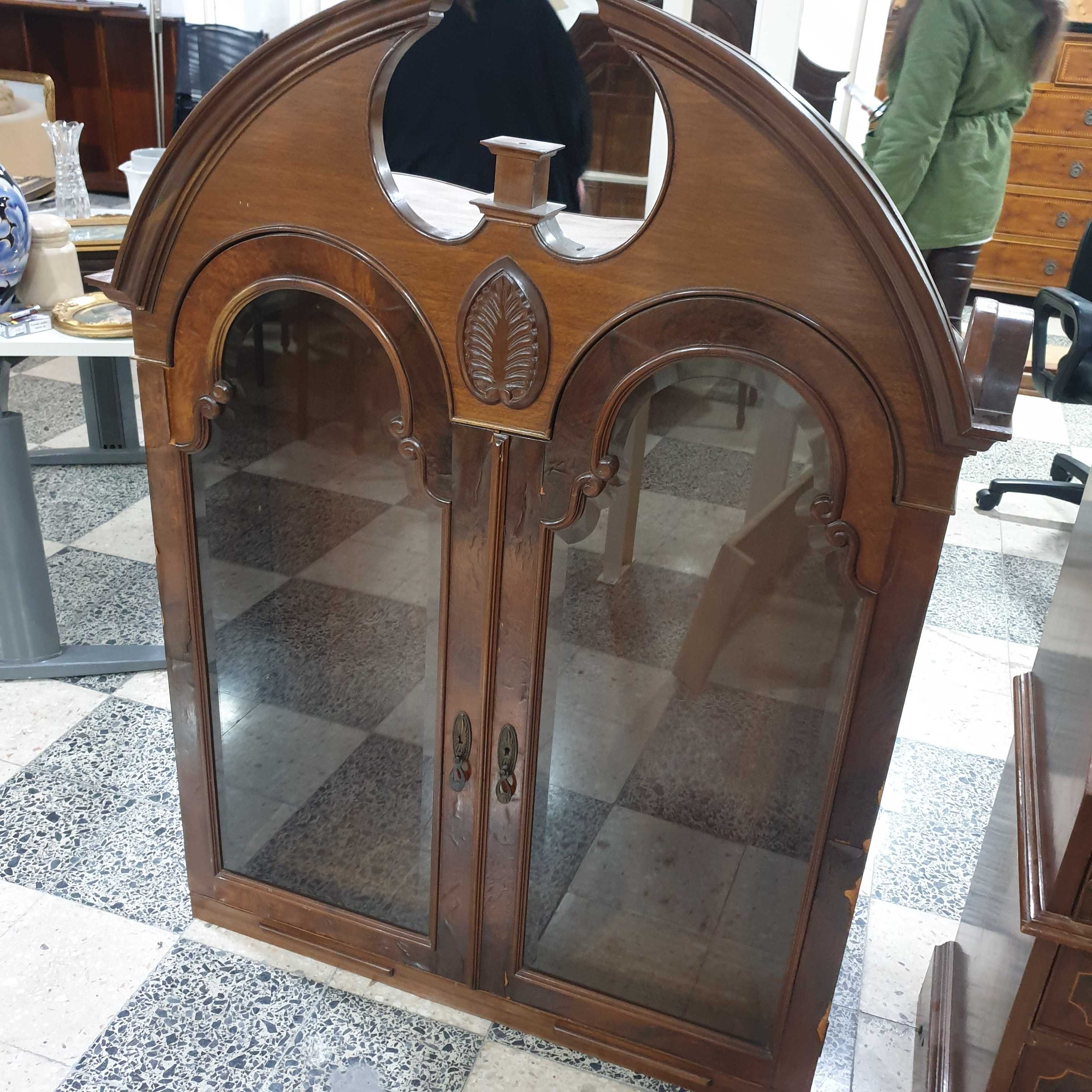 Vendo móveis estilo antigo