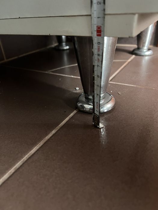 Пенал шафа для ванної кімнати