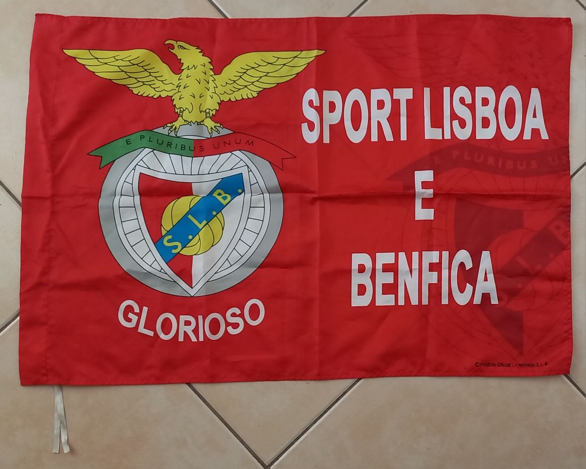 Caneca em loiça do Benfica comemorativa de um título nacional