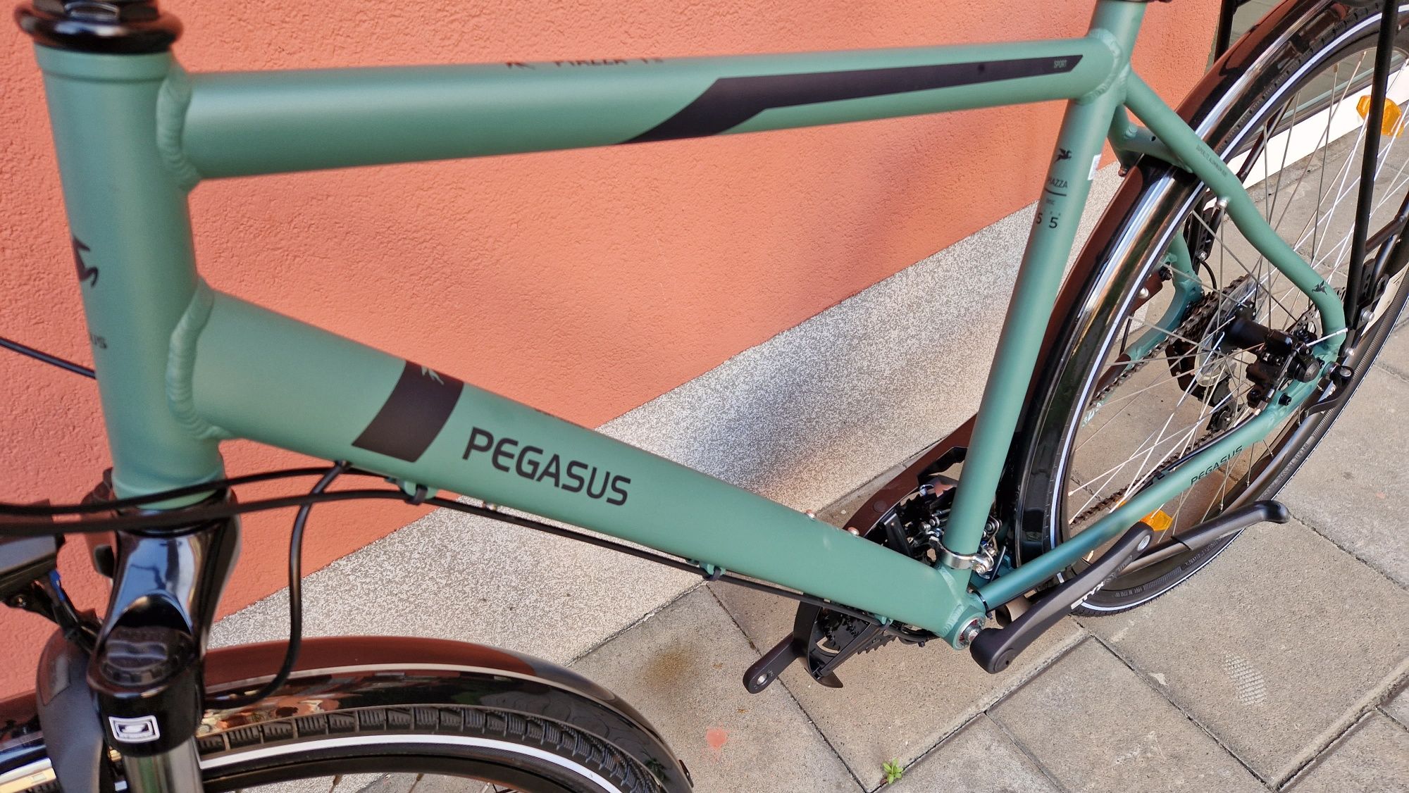 Nowy rower trekkingowy Pagasus piazza disc 3x7 tarcze Led