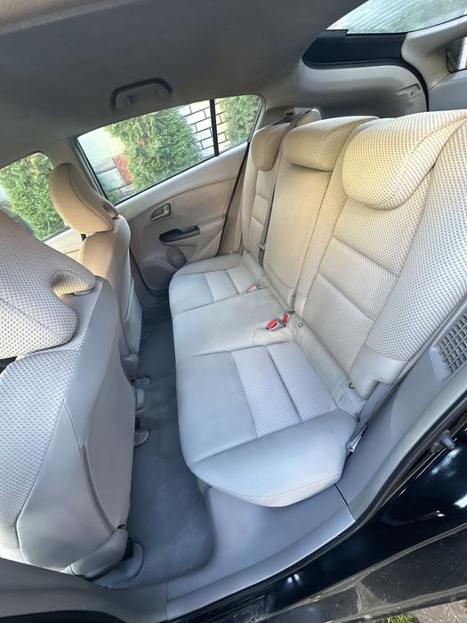 Продається автомобіль Honda INSIGHT gybrid