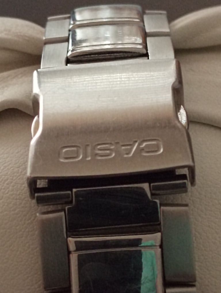 Casio AQ 180 W Telememo 30 - World Time