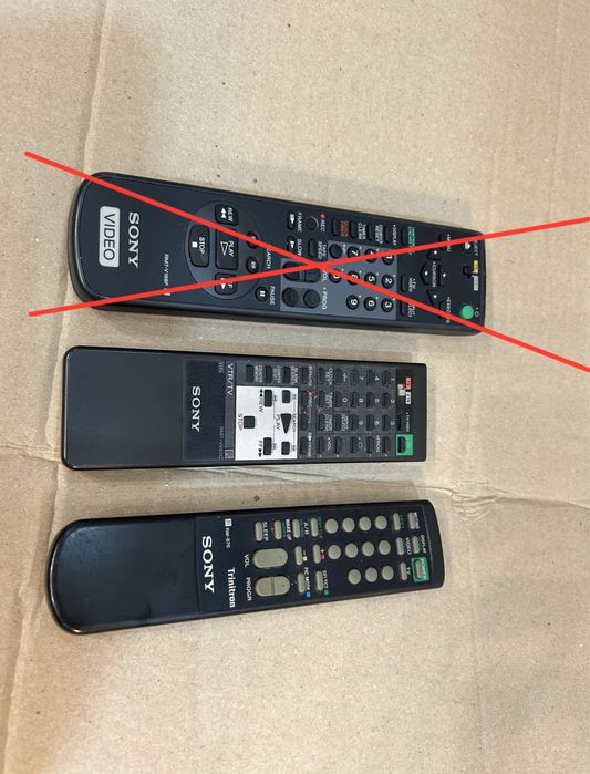 Пульты от телевизора. Оригинал