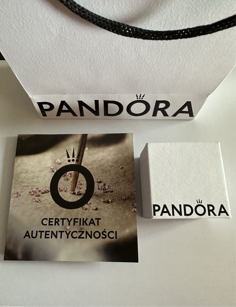 Pierscionek Pandora lsniaca wiecznosc pierscionek z cyrkoniami pandora
